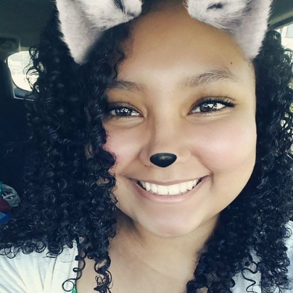 Meet your Posher, Abigail - Picture 1 of 1